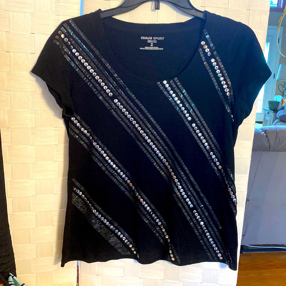 Chaus Sport size Medium tee shirt